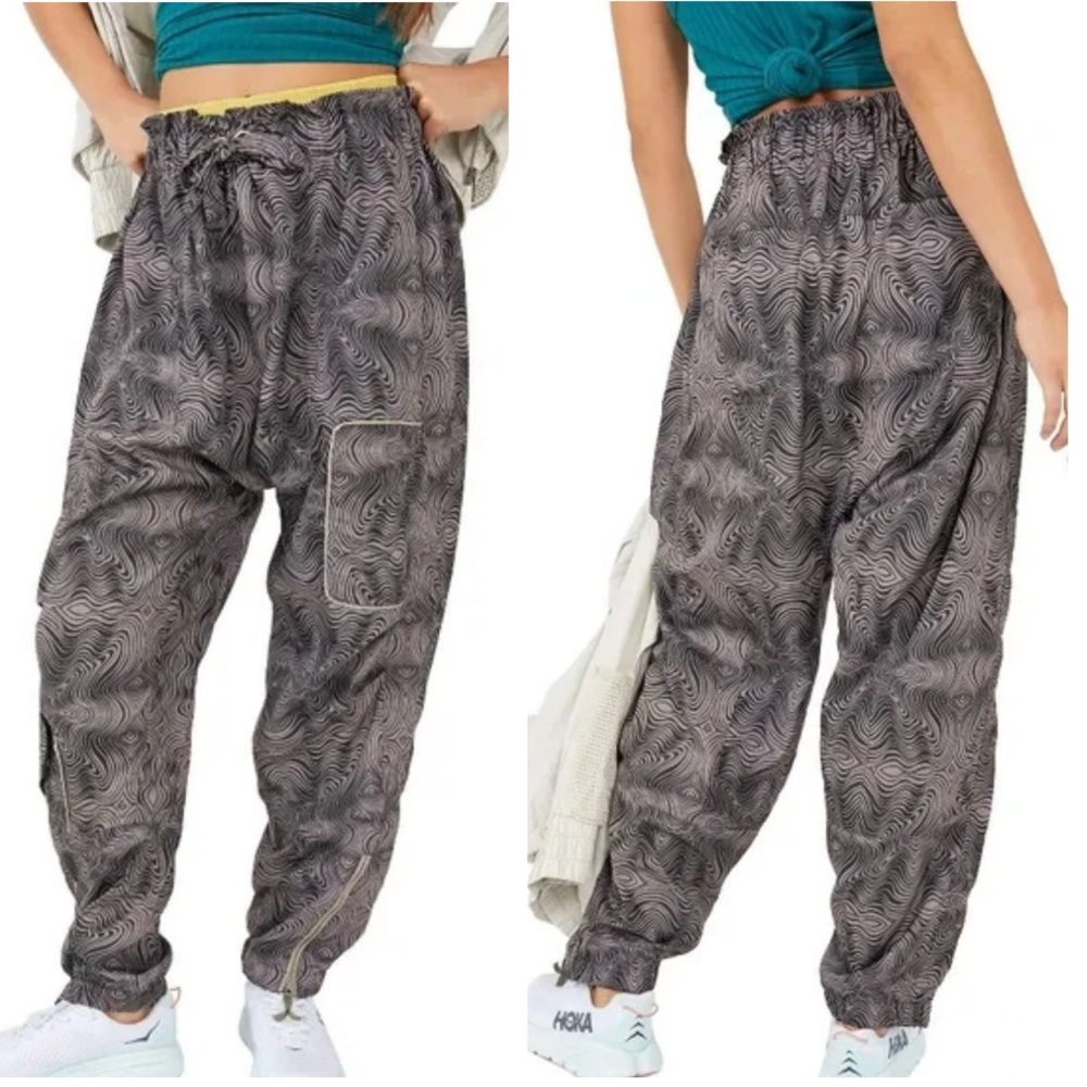 Free People Free People Movement Spring Trekker Printed Pants Size XS